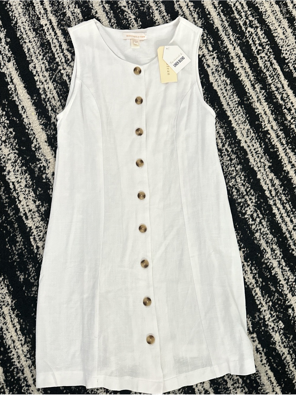 Monteau White Sleeveless Button-Front Mini Dress